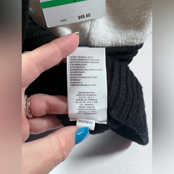 RAFAELLA Soft Viscose Mock Turtleneck Color Block Black White Sweater Women’s - Picture 11 of 12